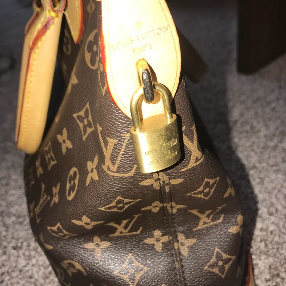 Authentic Louis Vuitton - Picture 4 of 5